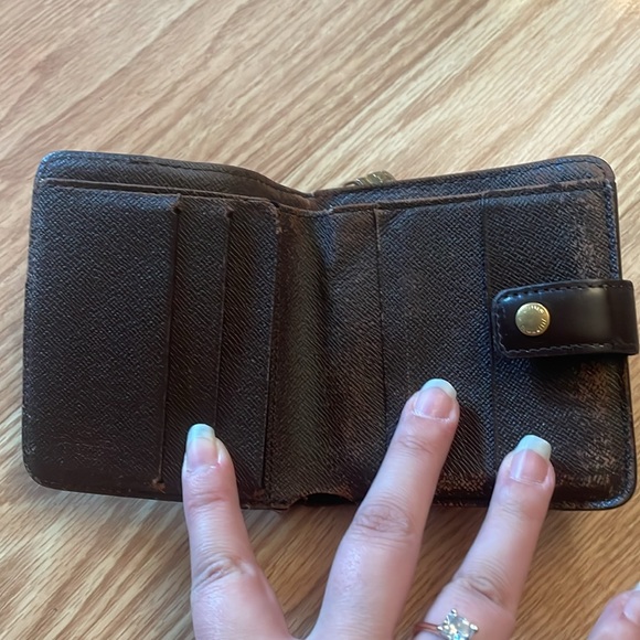 Louis Vuitton damier ebene compact wallet - Picture 7 of 10